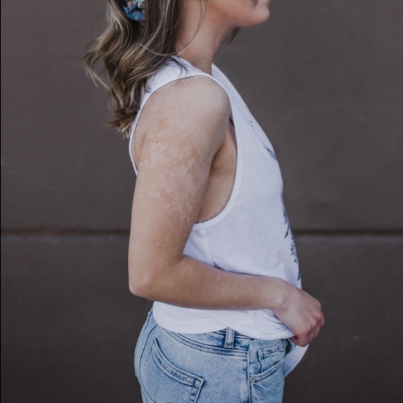 XXL & Co. White Line Art Tank Top - Picture 6 of 8